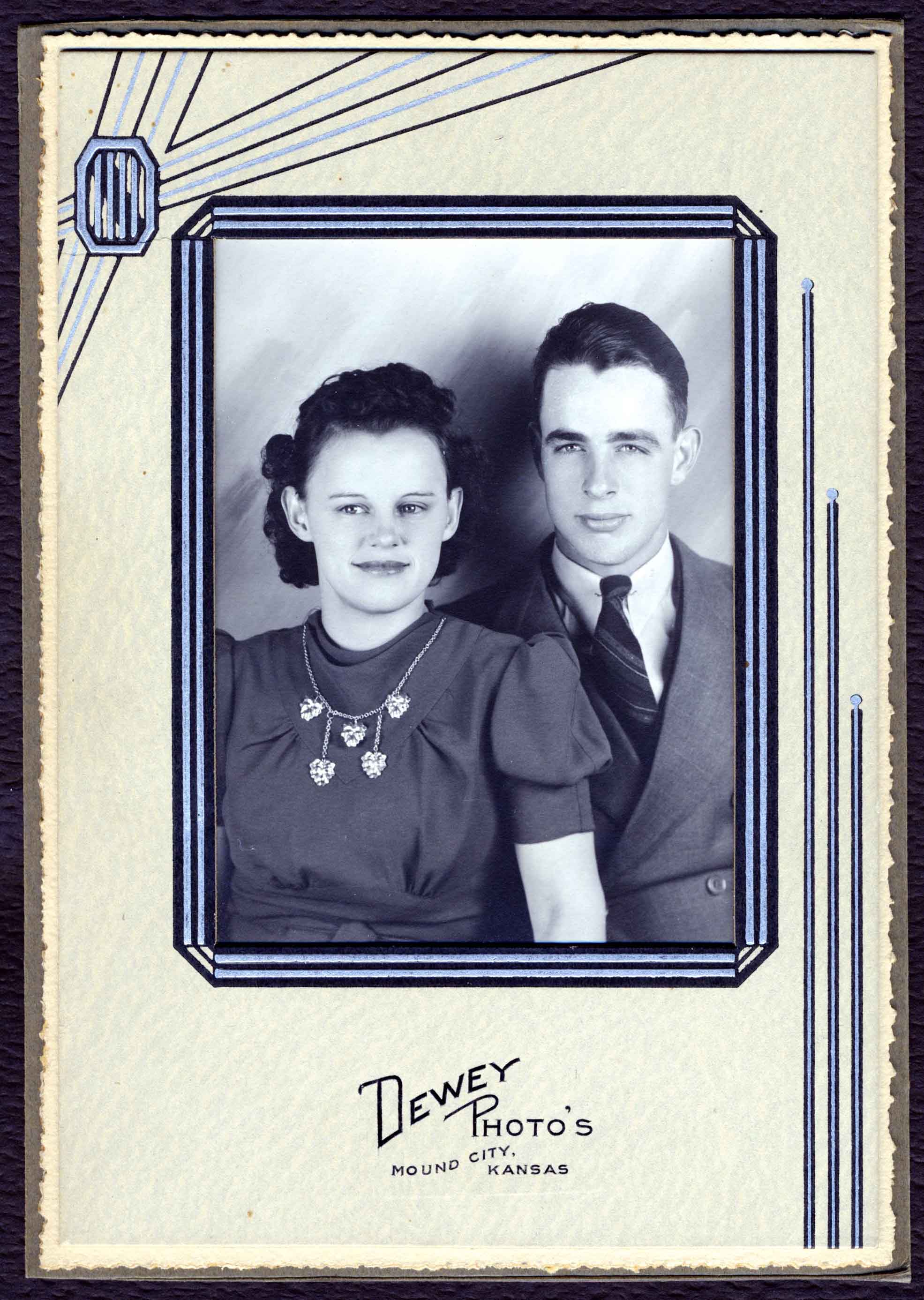 Fern Nadine (Mullis) Adams and her husband Clarence Whitten Adams (16036 KB) Photo from FindAGrave; Added by: Clifford Mullis, 1/24/2011 'Fern Nadine Mullis Adams, and husband Clarence Whitten Adams' (Click on Picture to View Full Size) picture