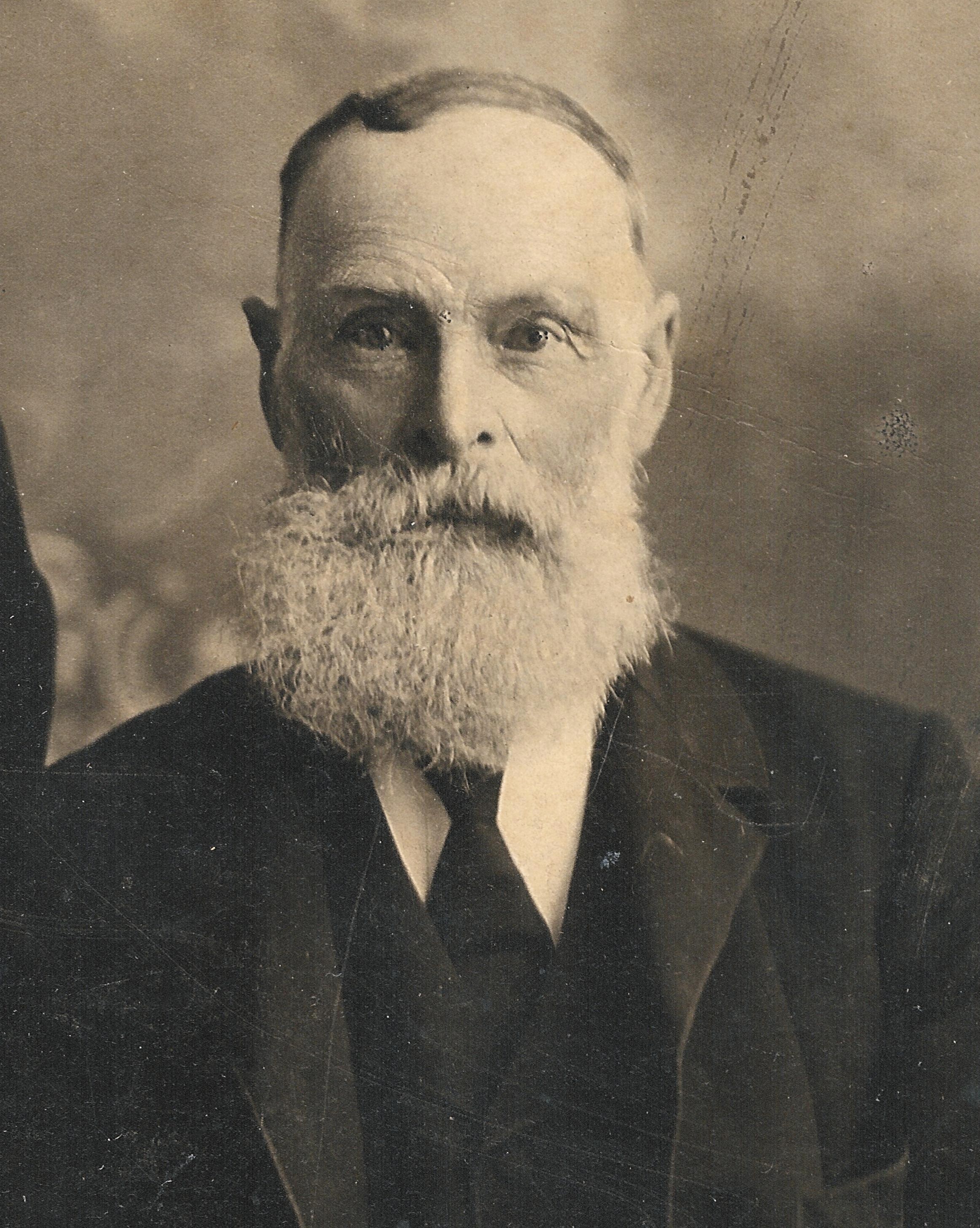 George Paine Brown (19850 KB) Abt 1910 detail from family photo; from Bruce C. Johnson Jr. PMT on Ancestry (Click on Picture to View Full Size) picture