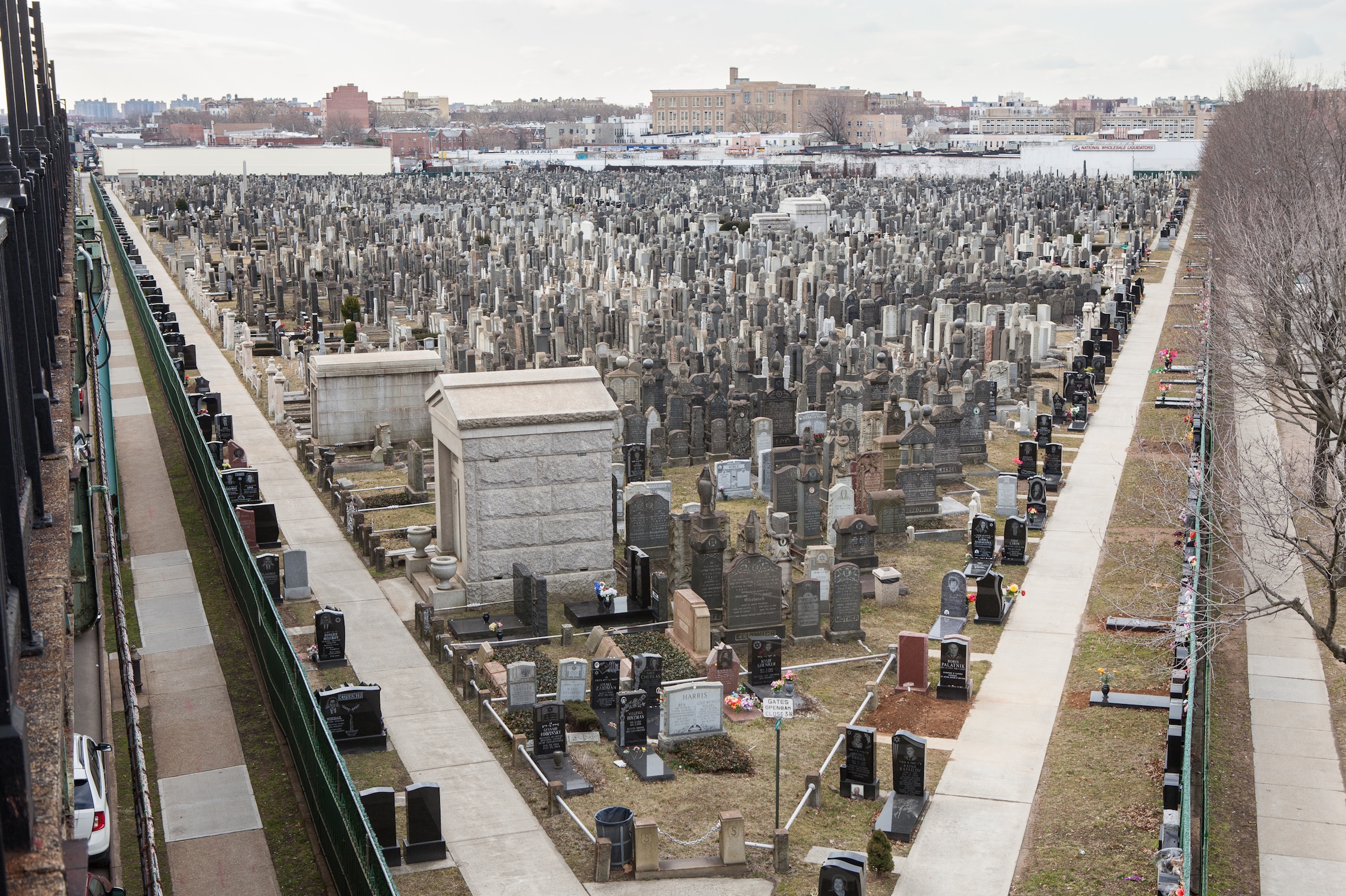 Washington Cemetery in Brooklyn, New York as seen from the F train’s elevated platform. (10139 KB) Photo courtesy of http://bklynr.com/graves-end/ (Click on Picture to View Full Size) picture