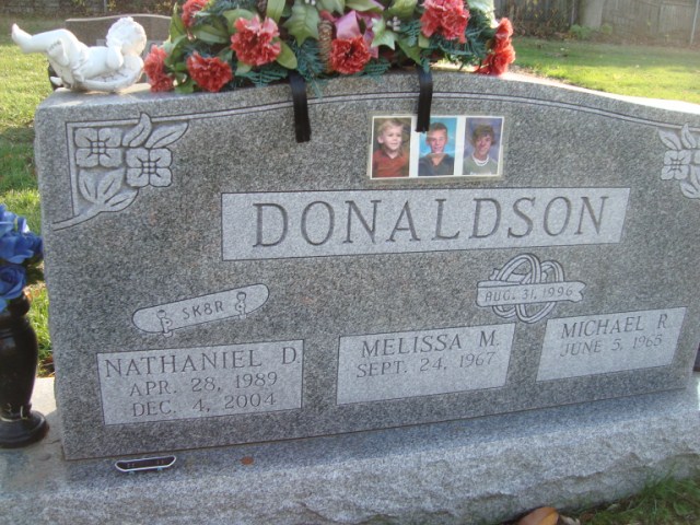 Nathaniel D. Donaldson gravestone in Graceland Cemetery (900 KB) Photo from FindAGrave; Added by: kpet, 11/08/2012 (Click on Picture to View Full Size) picture