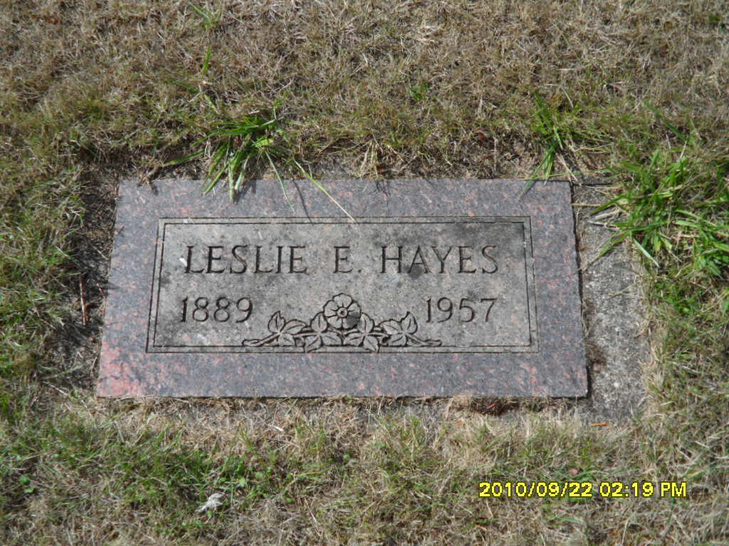 Leslie E. Hayes gravestone in Dallas Cemetery (2304 KB) 22 September 2010 Photo from FindAGrave; Added by: Reggie Sutton, 9/23/2010 (Click on Picture to View Full Size) picture