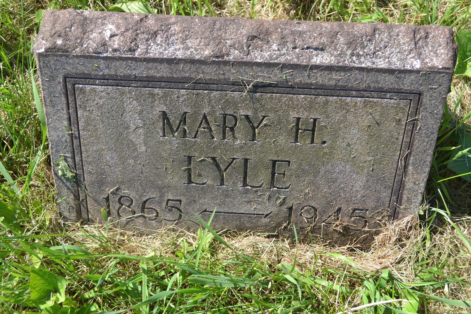 Mary H. Lyle gravestone in Homestead Cemetery (5087 KB) Photo from FindAGrave; Added by: LAB, 6/11/2014 (Click on Picture to View Full Size) picture
