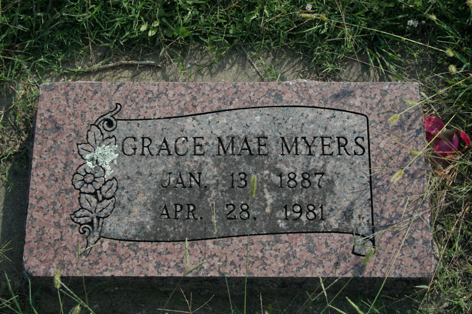 Grace Mae Myers gravestone in Ethel Reece Cemetery (1797 KB) Photo from FindAGrave; Added by: Charlie Chapman, 9/22/2010 (Click on Picture to View Full Size) picture