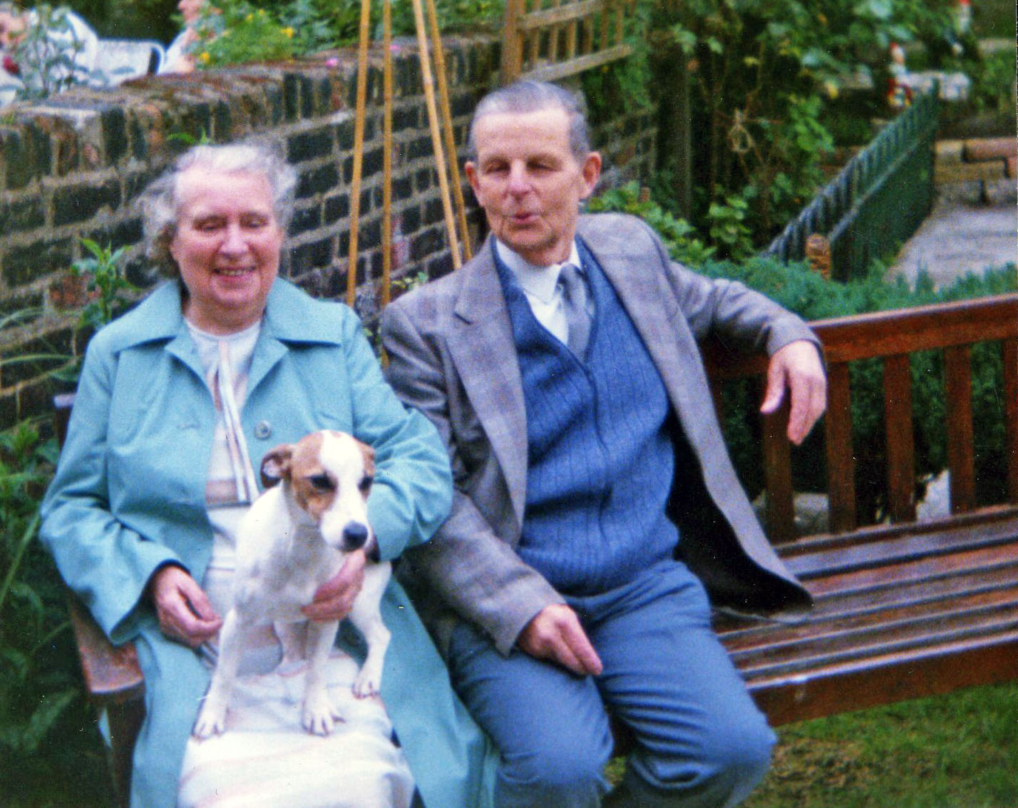 Evelyn and Edward Hart (4740 KB) Abt 1990 kevin hart originally shared this on 23 Mar 2007 'Evelyn Grace Hart nee Cleave & Edward Hart c.1990 Garden 50 Rotherfield st. Grandparents enjoying the spring ' (Click on Picture to View Full Size) picture
