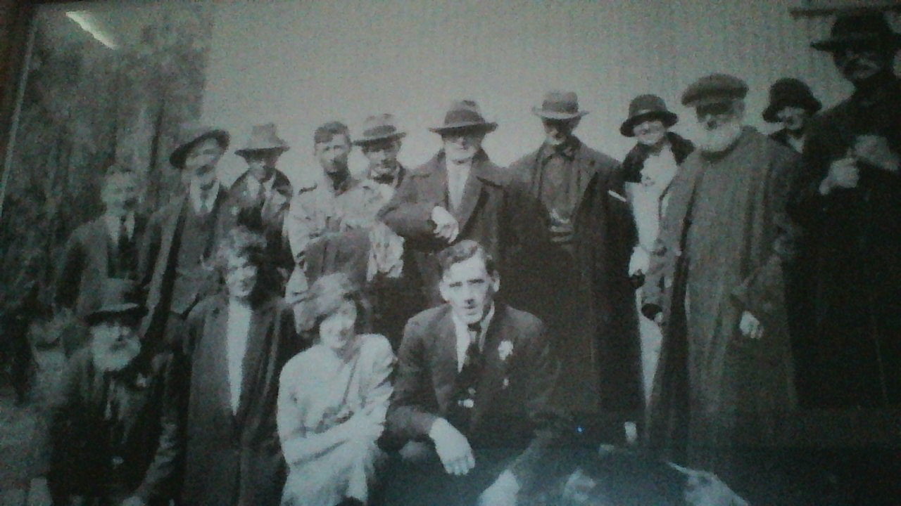 John Jeffrey and Eunice Wright wedding photo (2700 KB) 6 November 1926 JANINE WRIGHT originally shared this on 25 Oct 2014 (Click on Picture to View Full Size) picture