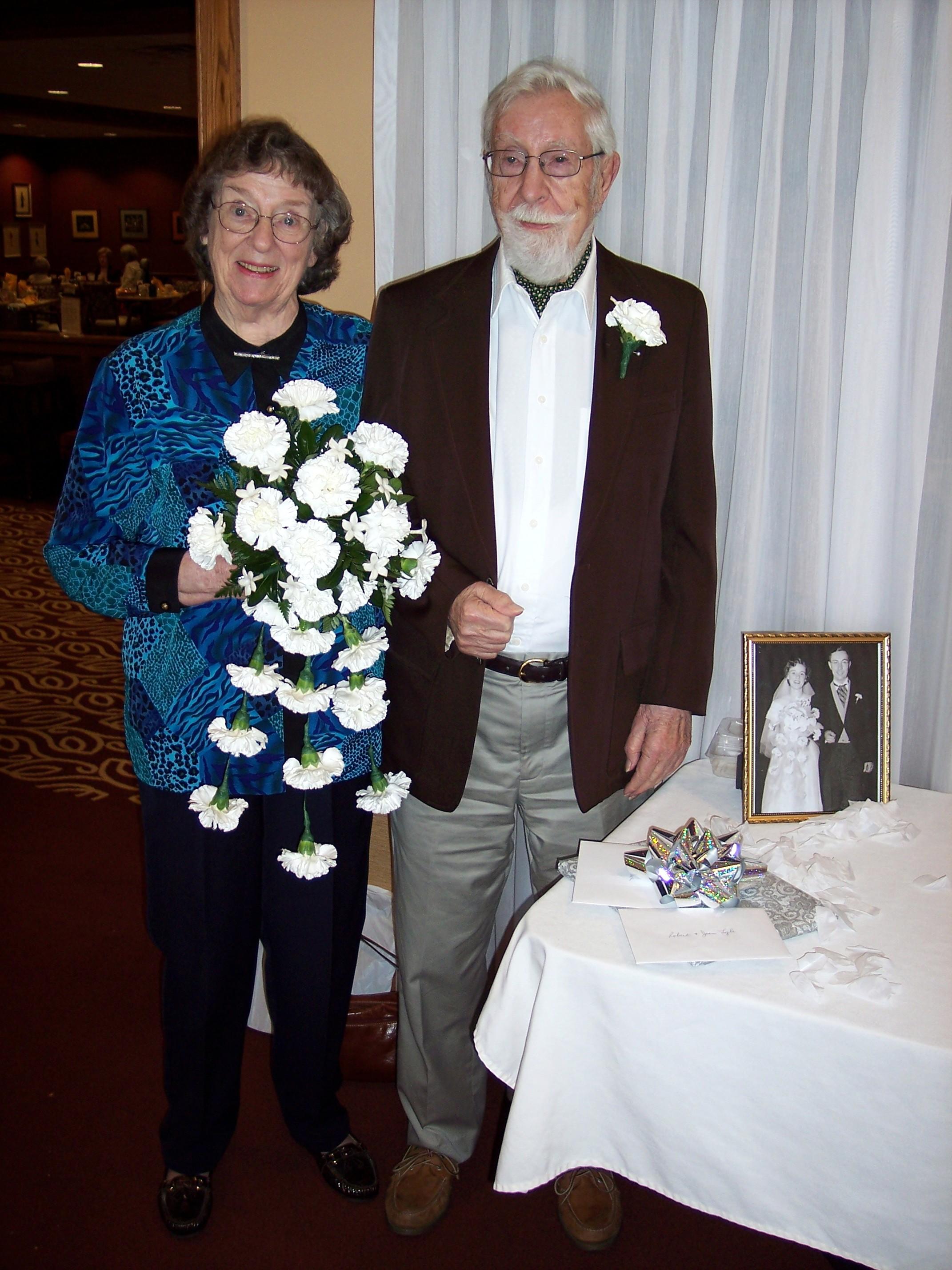 Joan and Robert Lyle (17939 KB) 17 September 2011 Photo courtesy of Jason Lyle. (Click on Picture to View Full Size) picture