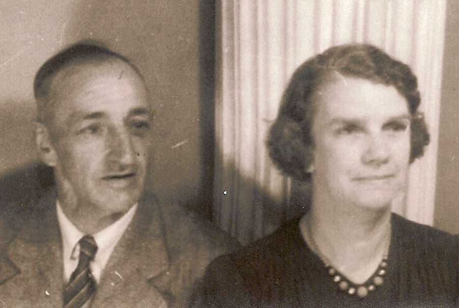 Hugh and Mary Milligan in Westport (1607 KB) December 1943 margw37 originally shared this on 27 Aug 2008 (Click on Picture to View Full Size) picture